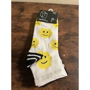 2 Pairs Of Ankle Socks Smiley‎ Face/ Black Confetti- Original Use Shoe Size 6-12